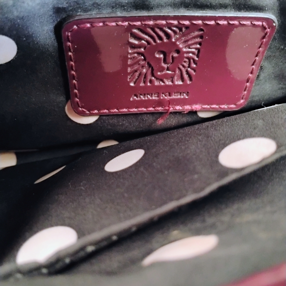 Anne Klein Quilted Burgundy Shoulder Or Crossbody Bag - Picture 4 of 7